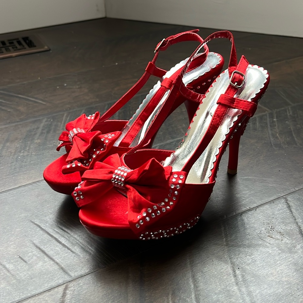Vintage Pamela-52 Red Delicacy Heels